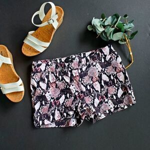 H and M multiprint shorts